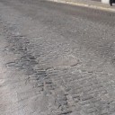 La calle San Juan continúa en estado deplorable