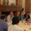 Silvia Clemente se compromete a mejorar la gestión de purines y dinamizar la economía del medio rural a través de los Grupos de Acción Local