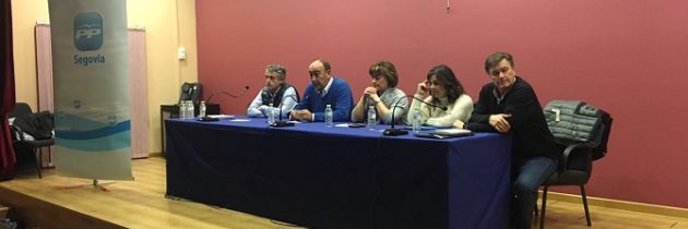 El PP de Segovia inicia en Gomezserracín, la ronda de reuniones con alcaldes y concejales de la provincia