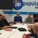 El PP municipal se reúne con el comité de empresa del servicio de limpieza y recogida de residuos.