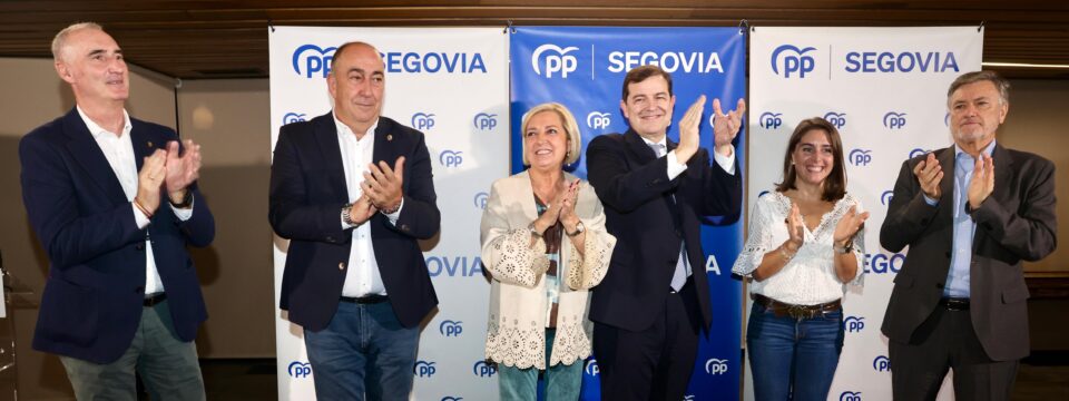 Mañueco presenta sus credenciales como gestor de los servicios públicos de calidad de Castilla y León