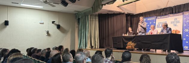 Los candidatos del PP de Segovia abogan por el municipalismo en un encuentro con alcaldes y concejales en Fuentepelayo